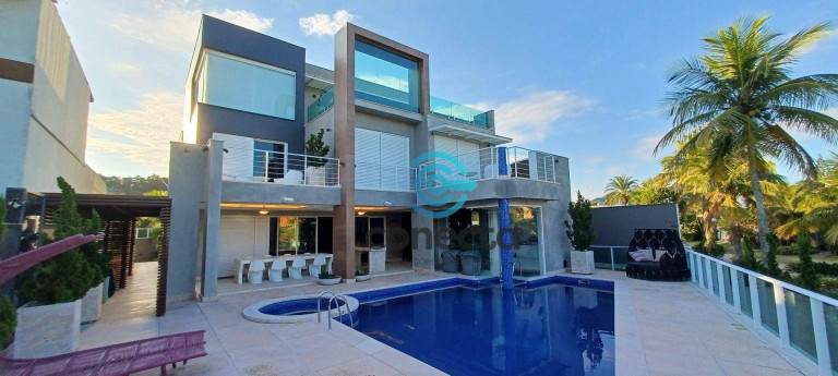 Casa com 4 Quartos à Venda, 508 m² em Camboinhas - Niterói