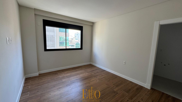 Imagem Apartamento com 4 Quartos à Venda, 182 m² em Meia Praia - Itapema Imagem Apartamento com 4 Quartos à Venda, 182 m² em Meia Praia - Itapema