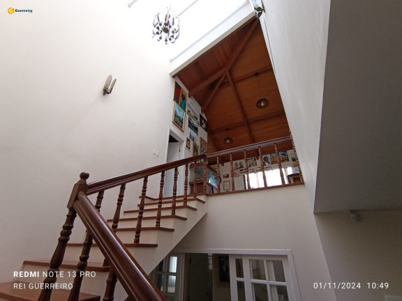 Imagem Casa com 4 Quartos à Venda, 304 m² em Trindade - Florianópolis Imagem Casa com 4 Quartos à Venda, 304 m² em Trindade - Florianópolis