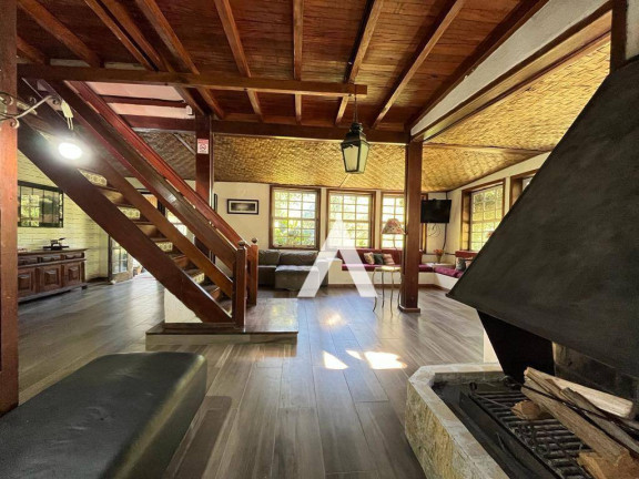 Imagem Casa com 10 Quartos à Venda, 327 m² em Albuquerque - Teresópolis Imagem Casa com 10 Quartos à Venda, 327 m² em Albuquerque - Teresópolis