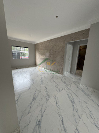 Imagem Casa com 2 Quartos à Venda, 61 m² em Iguaçu - Araucária Imagem Casa com 2 Quartos à Venda, 61 m² em Iguaçu - Araucária