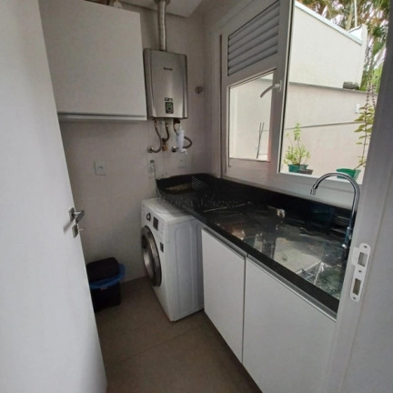 Imagem Casa com 3 Quartos à Venda, 306 m² em Vila Assunção - Porto Alegre