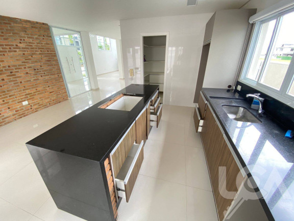 Imagem Casa de Condomínio com 3 Quartos à Venda, 386 m² em Massaguaçu - Caraguatatuba Imagem Casa de Condomínio com 3 Quartos à Venda, 386 m² em Massaguaçu - Caraguatatuba