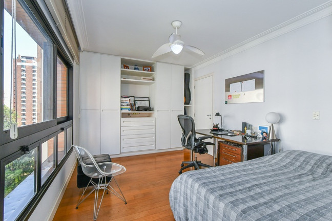 Imagem Apartamento com 3 Quartos à Venda, 247 m² em Vila Suzana - São Paulo
