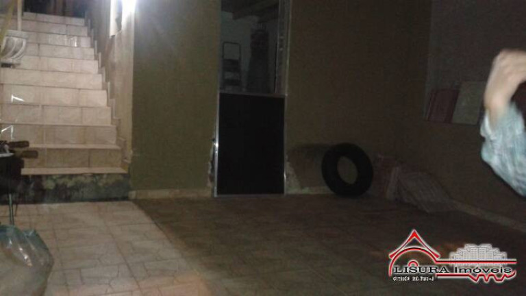 Casa com 2 Quartos à Venda,  em Jardim Bela Vista - Jacareí