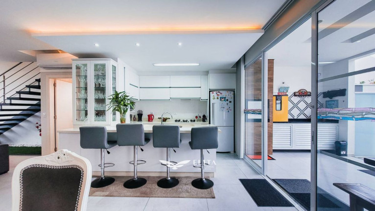 Imagem Sobrado com 4 Quartos à Venda, 246 m² em Tabuleiro - Barra Velha
