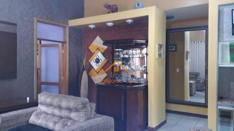 Imagem Casa com 4 Quartos à Venda, 199 m² em Prainha - Caraguatatuba
