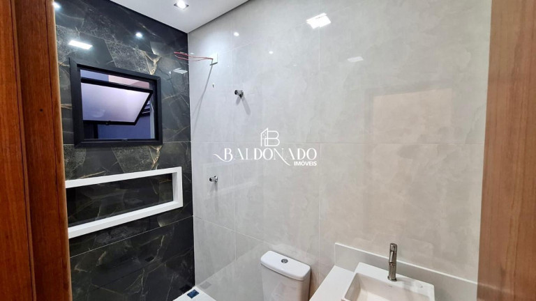 Imagem Casa com 3 Quartos à Venda, 150 m² em Centro - Extrema Imagem Casa com 3 Quartos à Venda, 150 m² em Centro - Extrema