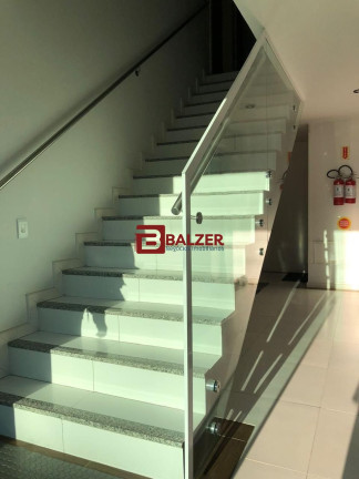 Imagem Apartamento com 2 Quartos à Venda, 59 m² em Carianos - Florianópolis