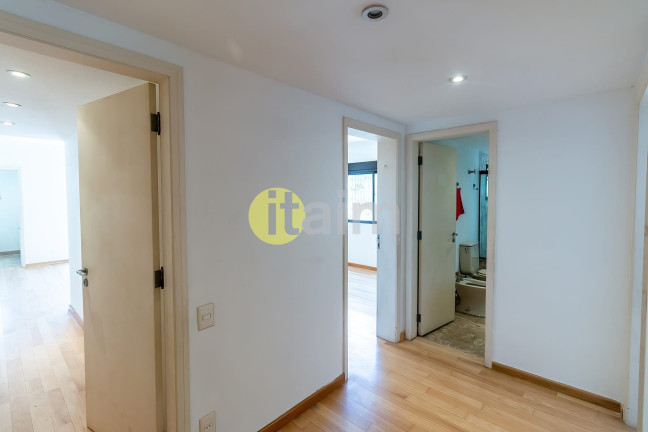 Imagem Apartamento com 3 Quartos para Alugar, 240 m² em Itaim Bibi - São Paulo Imagem Apartamento com 3 Quartos para Alugar, 240 m² em Itaim Bibi - São Paulo