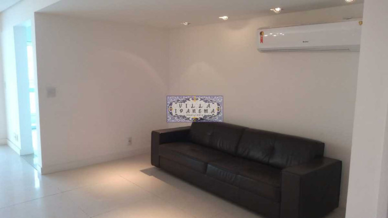 Imagem Apartamento com 3 Quartos à Venda, 158 m² em Icaraí - Niterói Imagem Apartamento com 3 Quartos à Venda, 158 m² em Icaraí - Niterói