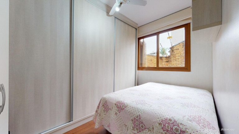 Imagem Imóvel com 1 Quarto à Venda, 35 m² em Petrópolis - Porto Alegre