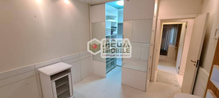 Imagem Apartamento com 2 Quartos à Venda, 110 m² em Centro - Florianópolis Imagem Apartamento com 2 Quartos à Venda, 110 m² em Centro - Florianópolis