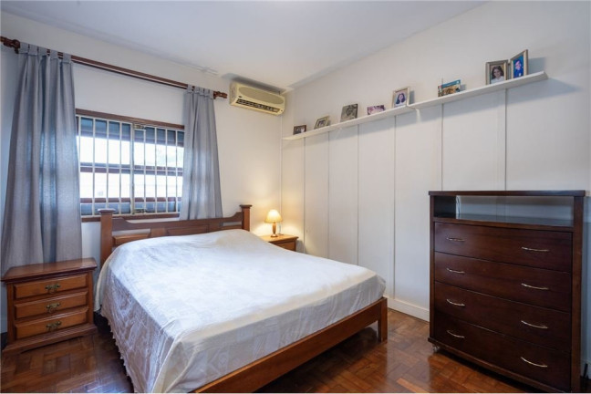 Imagem Casa com 3 Quartos à Venda, 285 m² em Moema - São Paulo