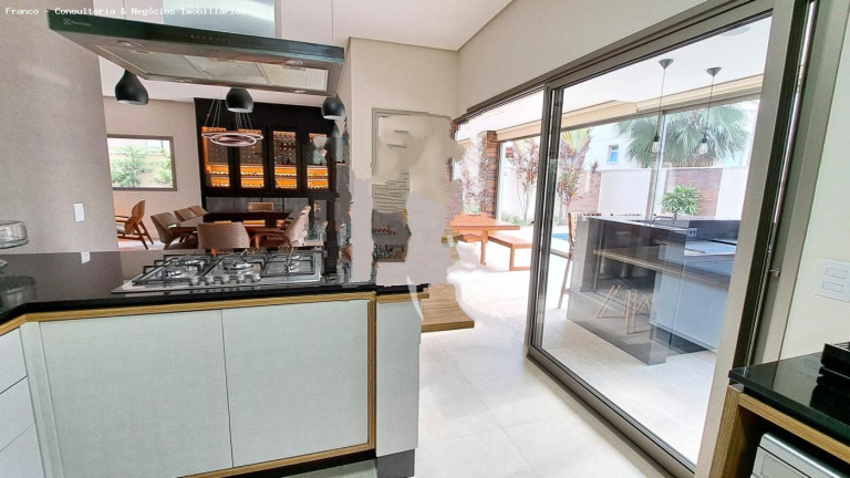 Imagem Casa de Condomínio com 5 Quartos à Venda, 407 m² em Alphaville - Santana De Parnaíba Imagem Casa de Condomínio com 5 Quartos à Venda, 407 m² em Alphaville - Santana De Parnaíba