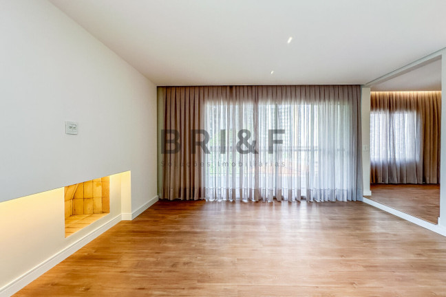Imagem Apartamento com 4 Quartos à Venda, 200 m² em Campo Belo - São Paulo