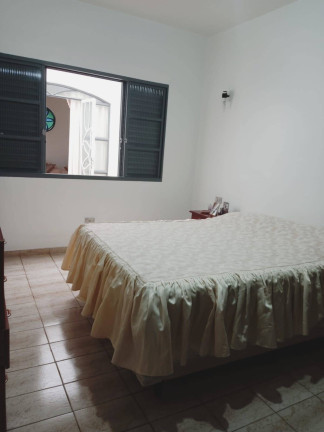 Imagem Casa com 3 Quartos à Venda, 250 m² em Jardim Independência - Taubaté Imagem Casa com 3 Quartos à Venda, 250 m² em Jardim Independência - Taubaté