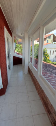 Casa com 3 Quartos à Venda, 310 m² em Vila Nova - Porto Alegre