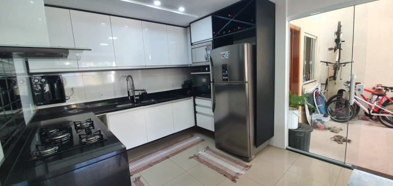 Imagem Casa com 3 Quartos à Venda, 180 m² em Piratininga - Niterói