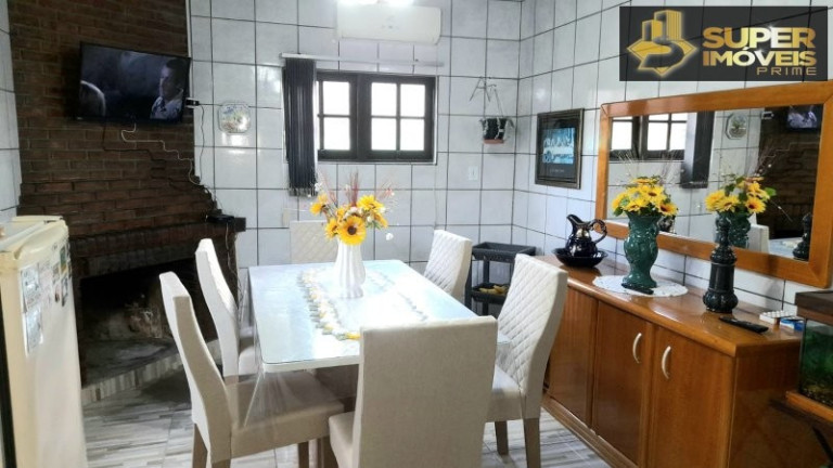 Imagem Casa com 4 Quartos à Venda, 432 m² em Laranjal - Pelotas Imagem Casa com 4 Quartos à Venda, 432 m² em Laranjal - Pelotas