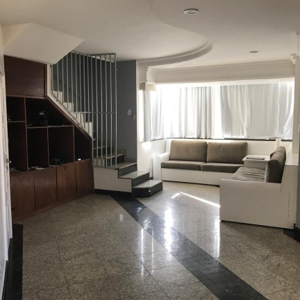 Imóvel com 3 Quartos à Venda, 240 m² em Brotas - Salvador