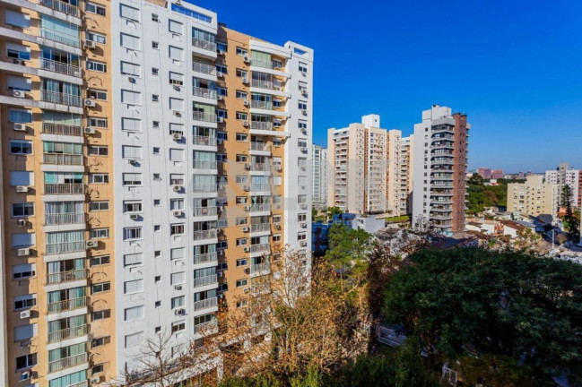 Imagem Apartamento com 2 Quartos à Venda, 68 m² em Passo Da Areia - Porto Alegre Imagem Apartamento com 2 Quartos à Venda, 68 m² em Passo Da Areia - Porto Alegre