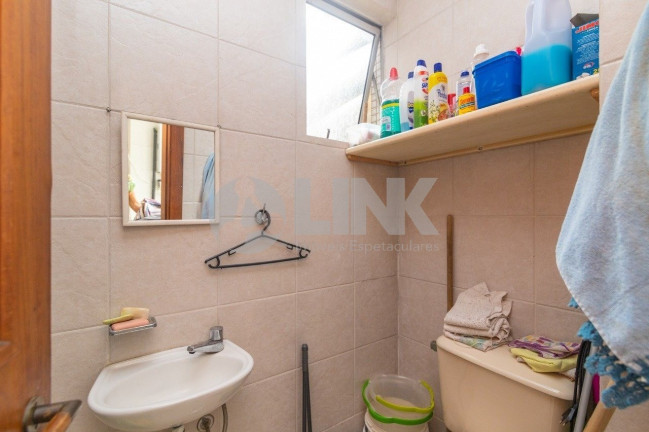 Imagem Imóvel com 3 Quartos à Venda, 218 m² em Auxiliadora - Porto Alegre Imagem Imóvel com 3 Quartos à Venda, 218 m² em Auxiliadora - Porto Alegre