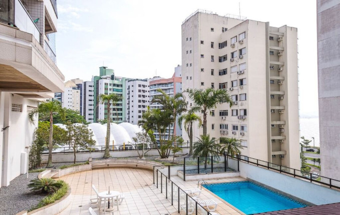 Imagem Apartamento com 3 Quartos à Venda, 121 m² em Agronômica - Florianópolis