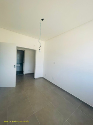 Imagem Imóvel com 4 Quartos à Venda, 160 m² em Vila De Abrantes (abrantes) - Camaçari Imagem Imóvel com 4 Quartos à Venda, 160 m² em Vila De Abrantes (abrantes) - Camaçari