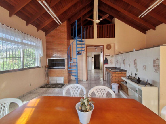 Imagem Imóvel com 4 Quartos à Venda, em Glória - Porto Alegre Imagem Imóvel com 4 Quartos à Venda, em Glória - Porto Alegre