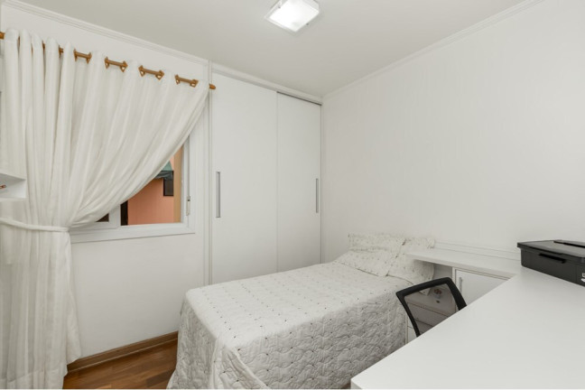 Imagem Casa com 3 Quartos à Venda, 260 m²
