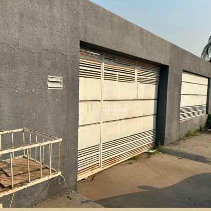 Casa com 3 Quartos à Venda, 180 m² em Jardim Comodoro - Cuiabá