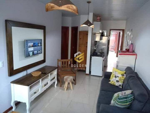 Casa com 2 Quartos à Venda, 60 m² em Zimbros - Bombinhas