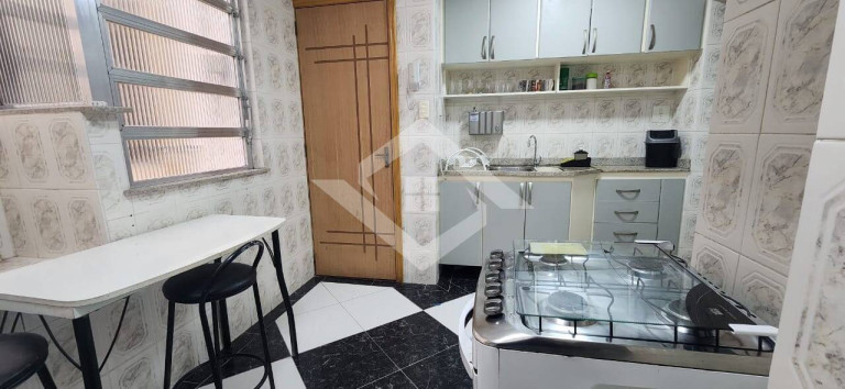 Imagem Apartamento com 2 Quartos à Venda, 80 m² em Copacabana - Rio De Janeiro
