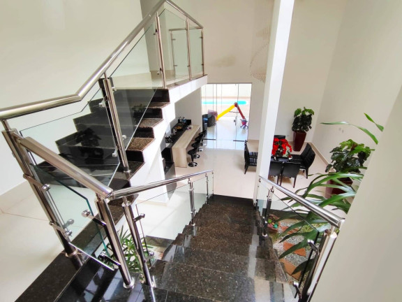 Casa com 3 Quartos à Venda, 330 m² em Arapongas