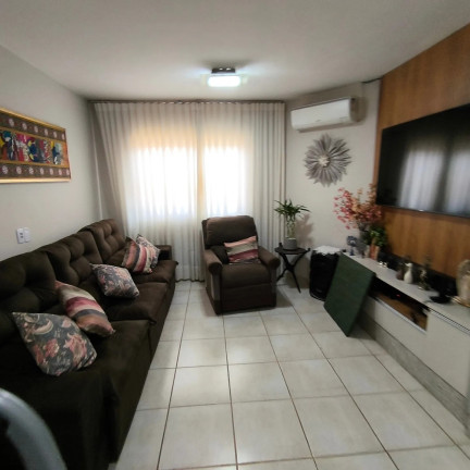 Imagem Casa com 5 Quartos à Venda, 220 m² em Parque Acalanto - Goiania Imagem Casa com 5 Quartos à Venda, 220 m² em Parque Acalanto - Goiania