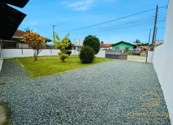 Imagem Casa com 2 Quartos à Venda, 325 m² em Salinas - Balneário Barra Do Sul Imagem Casa com 2 Quartos à Venda, 325 m² em Salinas - Balneário Barra Do Sul