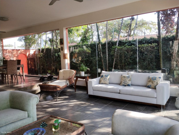 Imagem Casa com 5 Quartos para Alugar ou Temporada, 400 m² em Jardim Virgínia - Guarujá Imagem Casa com 5 Quartos para Alugar ou Temporada, 400 m² em Jardim Virgínia - Guarujá