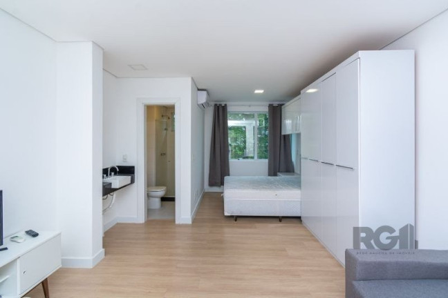 Imagem Apartamento com 1 Quarto para Alugar, 42 m² em Centro Histórico - Porto Alegre
