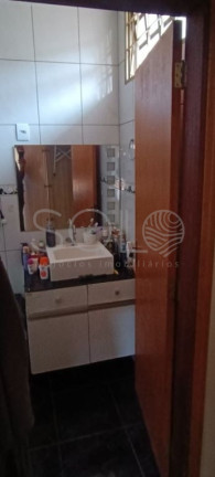 Imagem Casa com 3 Quartos à Venda, 250 m² em Jardim Santa Júlia (vila Xavier) - Araraquara Imagem Casa com 3 Quartos à Venda, 250 m² em Jardim Santa Júlia (vila Xavier) - Araraquara