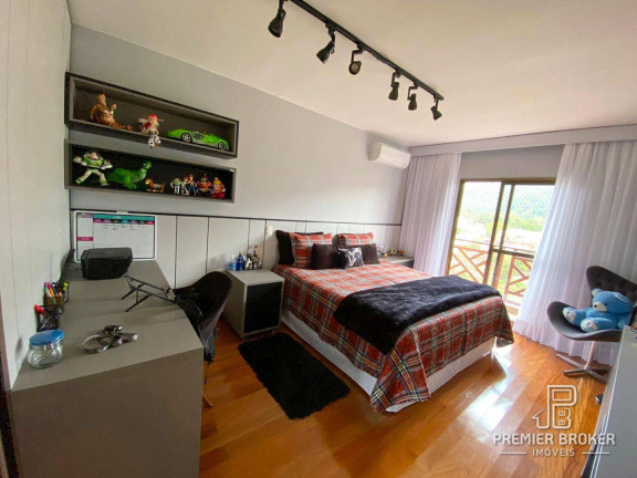 Imagem Cobertura com 3 Quartos à Venda, 214 m² em Cascata Guarani - Teresópolis Imagem Cobertura com 3 Quartos à Venda, 214 m² em Cascata Guarani - Teresópolis
