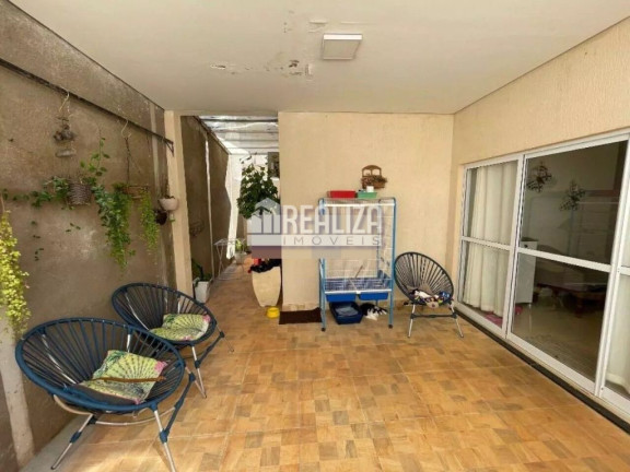 Imagem Casa de Condomínio com 3 Quartos à Venda, 220 m² em Beija-flor Ii - Uberaba Imagem Casa de Condomínio com 3 Quartos à Venda, 220 m² em Beija-flor Ii - Uberaba