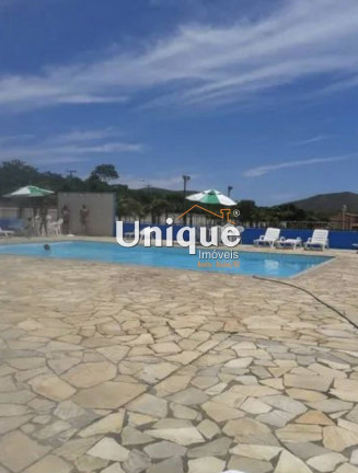 Casa com 6 Quartos à Venda,  em Peró - Cabo Frio
