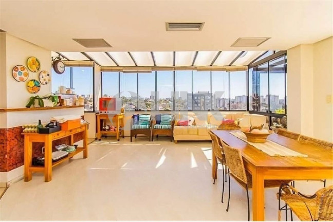 Imóvel com 3 Quartos à Venda, 324 m² em Jardim Planalto - Porto Alegre