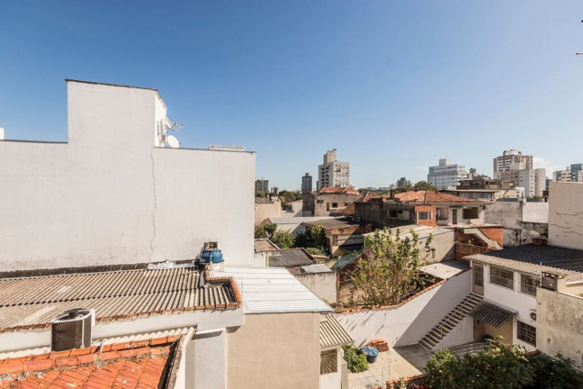 Imagem Imóvel com 3 Quartos à Venda, em Azenha - Porto Alegre Imagem Imóvel com 3 Quartos à Venda, em Azenha - Porto Alegre