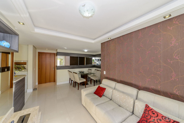 Imagem Apartamento com 3 Quartos à Venda, 71 m² em Medianeira - Porto Alegre
