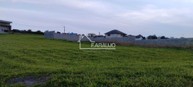 Imagem Terreno à Venda, 450 m² em Village Araçoiaba - Araçoiaba Da Serra Imagem Terreno à Venda, 450 m² em Village Araçoiaba - Araçoiaba Da Serra