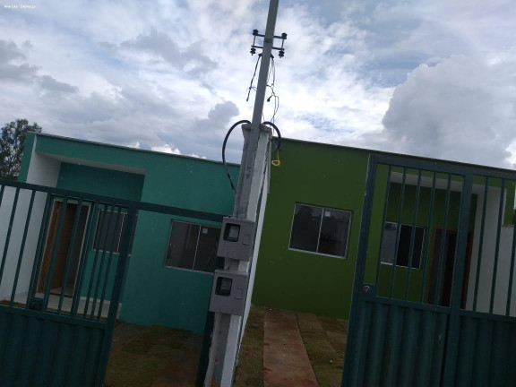 Imagem Casa com 2 Quartos à Venda, 100 m² em Bandeirantes - Mateus Leme