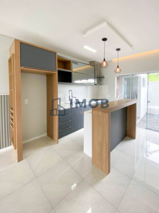 Imagem Casa com 2 Quartos à Venda, 77 m² em Nova Esperança - Guaramirim Imagem Casa com 2 Quartos à Venda, 77 m² em Nova Esperança - Guaramirim