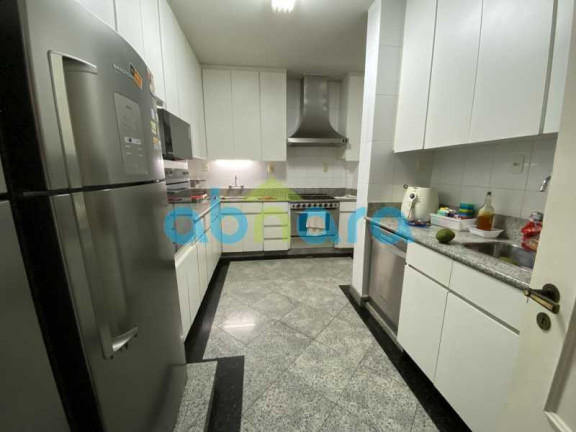 Imagem Apartamento com 3 Quartos à Venda, 300 m² em Copacabana - Rio De Janeiro Imagem Apartamento com 3 Quartos à Venda, 300 m² em Copacabana - Rio De Janeiro